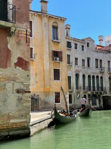 San Marco Apartment With Canal View Veneza Exterior foto