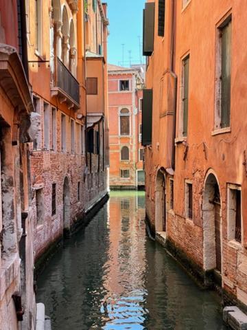 San Marco Apartment With Canal View Veneza Exterior foto